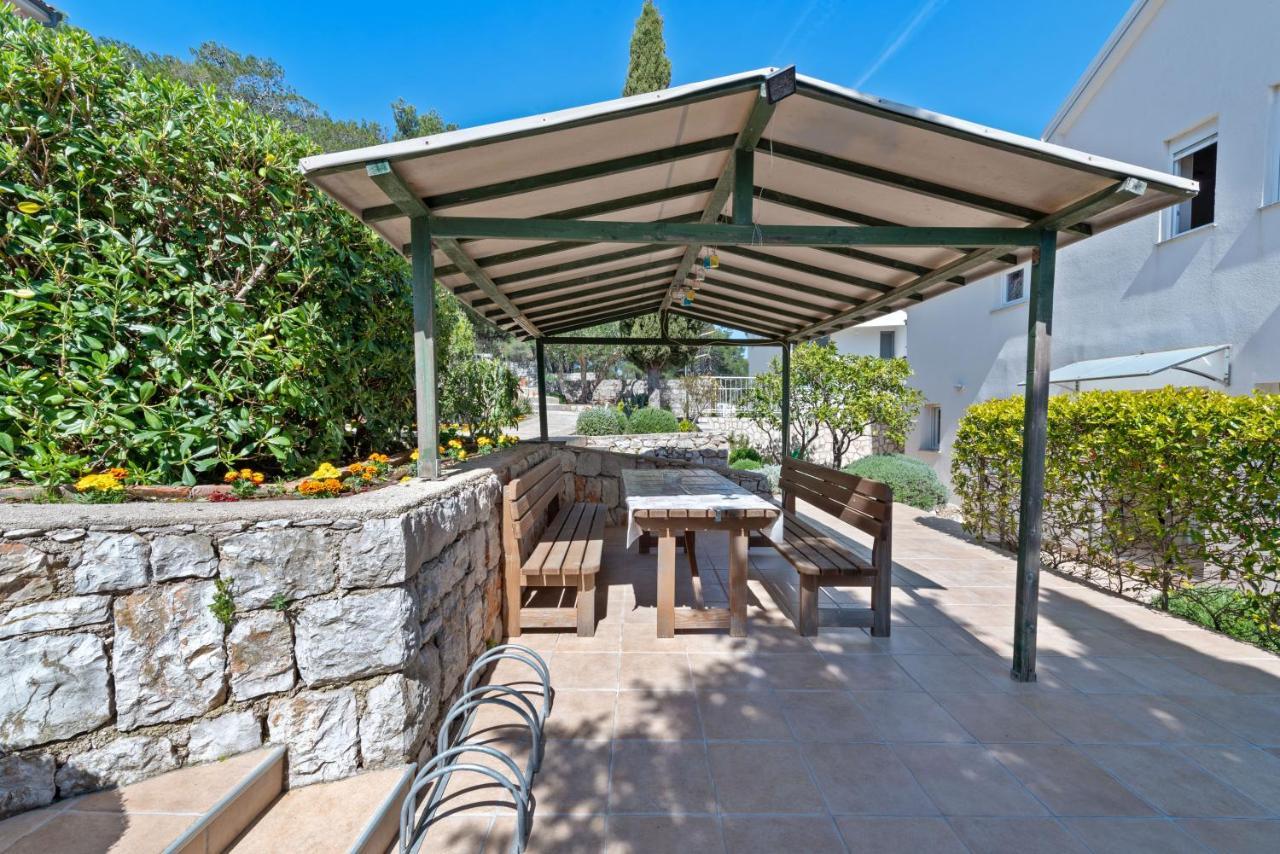 Apartments Joni Cikat Mali Lošinj Exterior foto