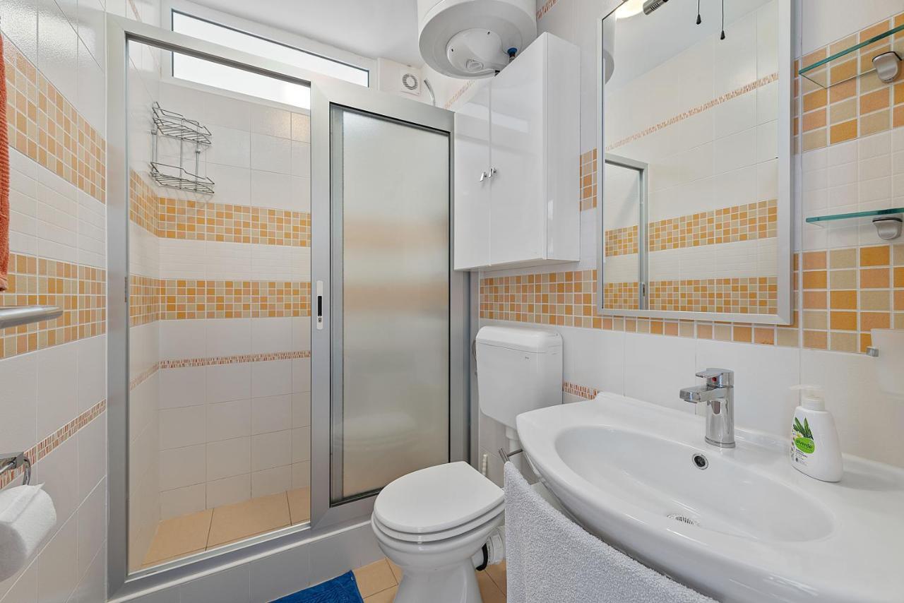 Apartments Joni Cikat Mali Lošinj Exterior foto