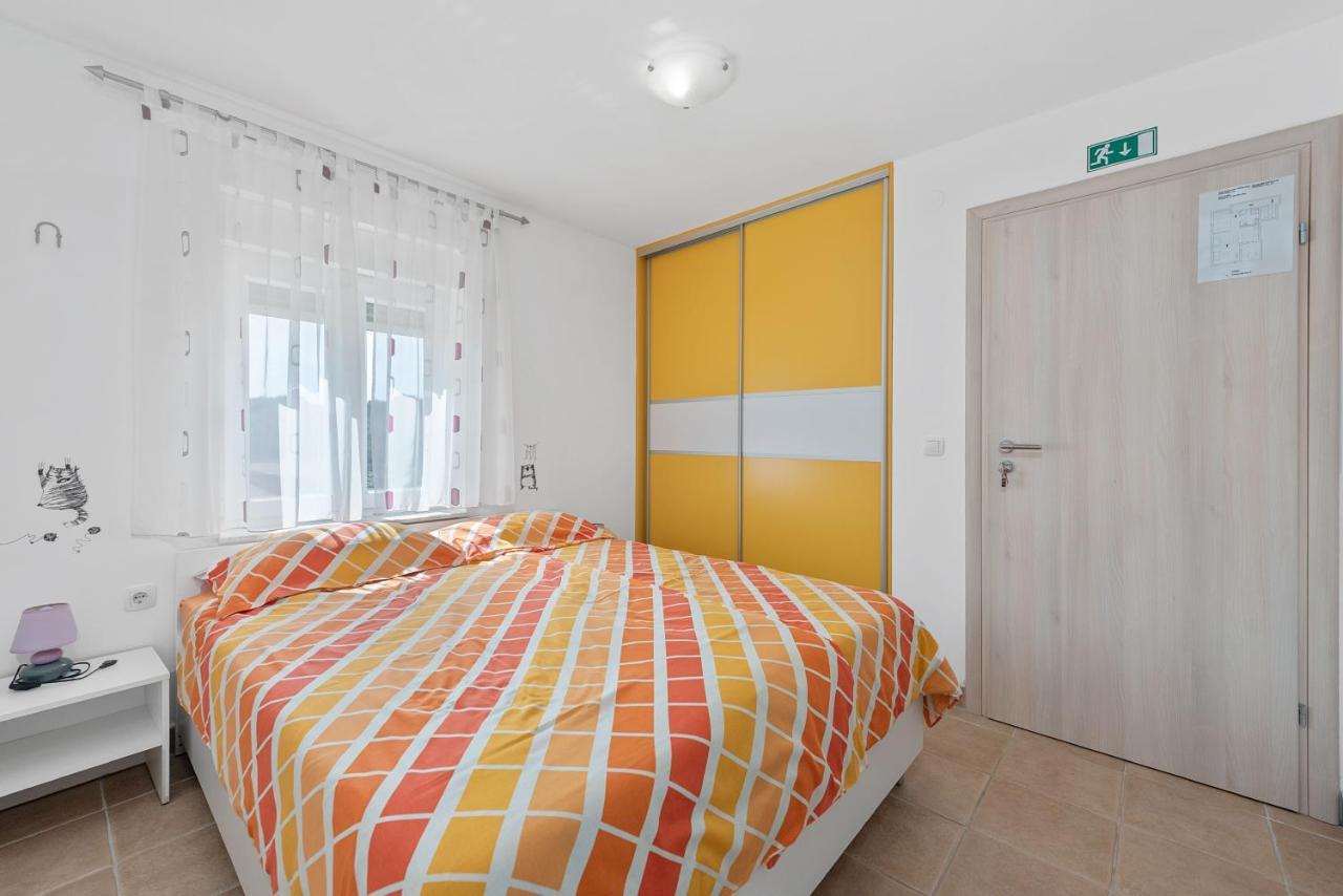 Apartments Joni Cikat Mali Lošinj Exterior foto